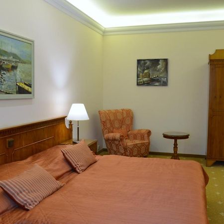 Bristol Kralovska Vila Karlovy Vary Esterno foto