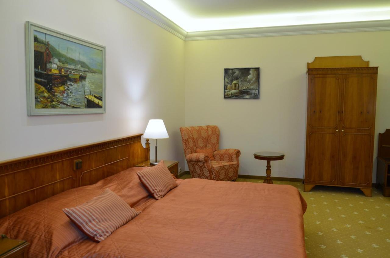 Bristol Kralovska Vila Karlovy Vary Esterno foto