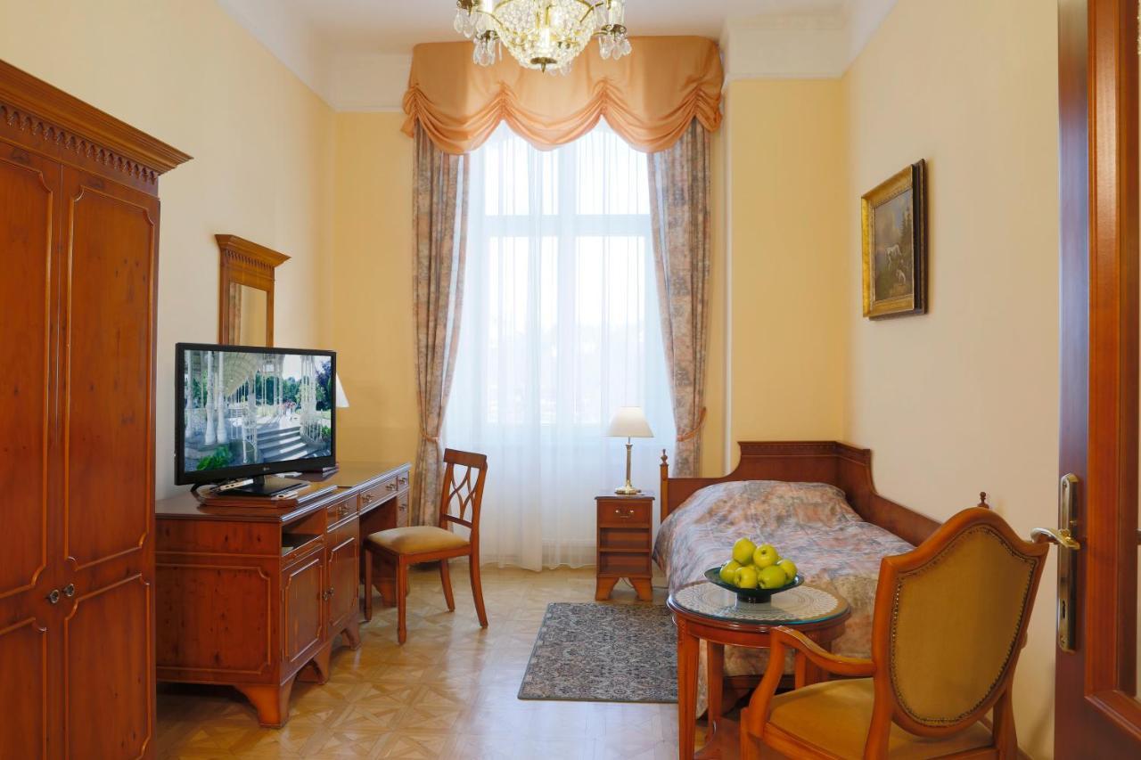 Bristol Kralovska Vila Karlovy Vary Esterno foto